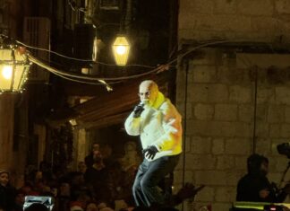 Merlin “uzeo” 150.000 eura, Prijović 100.000, Brena i Pejović po 80.000: Evo ko je koliko zaradio za doček Nove godine Merlin “uzeo” 150.000 eura, Prijović 100.000, Brena i Pejović po 80.000: Evo ko je koliko zaradio za doček Nove godine