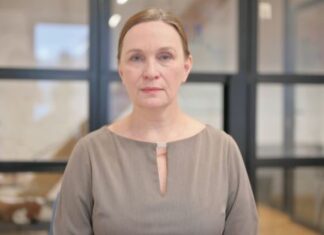 “Mislila sam da alkohol razara moj brak, ali kad sam prestala da pijem, primetila sam nešto kod muža što mi se urezalo: 3 meseca kasnije sam se razvela” "Mislila sam da alkohol razara moj brak, ali kad sam prestala da pijem, primetila sam nešto kod muža što mi se urezalo: 3 meseca kasnije sam se razvela"