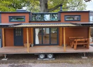 Nakon 29 godina braka muž ju je ostavio, a ona je uzela svu ušteđevinu i sama sebi napravila kuću iz snova Nakon 29 godina braka muž ju je ostavio, a ona je uzela svu ušteđevinu i sama sebi napravila kuću iz snova