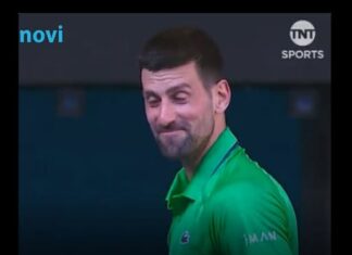 Navijač u Australiji dobacio Novaku nešto sa tribina: Pogledajte reakciju Đokovića (VIDEO) Navijač u Australiji dobacio Novaku nešto sa tribina: Pogledajte reakciju Đokovića (VIDEO)