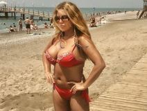 Ocu muslimanu uputila je izvinjenje što je promenila veru i otpevala najveći hit o pravoslavlju: Iz bede je izvukao Saša Popović Ocu muslimanu uputila je izvinjenje što je promenila veru i otpevala najveći hit o pravoslavlju: Iz bede je izvukao Saša Popović