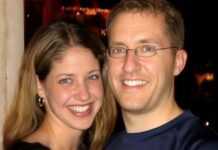 Odveo je sinove u vrtić i to je bio poslednji put da ih vidi: Nekoliko sati kasnije dogodio se jeziv zločin, a tek 11 godina kasnije otkriven je pravi krivac Odveo je sinove u vrtić i to je bio poslednji put da ih vidi: Nekoliko sati kasnije dogodio se jeziv zločin, a tek 11 godina kasnije otkriven je pravi krivac