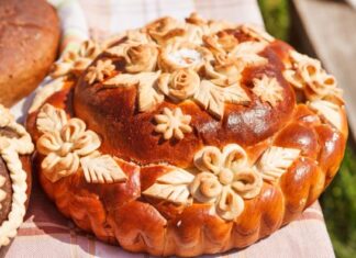 Ovako se sprema prava Božićna česnica za sreću u kući Ovako se sprema prava Božićna česnica za sreću u kući