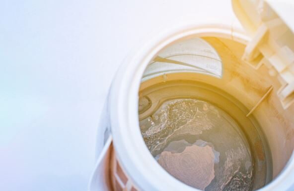 Ovo svi imaju u kući a ne znaju da skida kamenac bolje od bilo koje hemije: Slavine, mašina za sudove ili kuvalo za vodu će zablistati kao da su tek kupljeni Ovo svi imaju u kući a ne znaju da skida kamenac bolje od bilo koje hemije: Slavine, mašina za sudove ili kuvalo za vodu će zablistati kao da su tek kupljeni