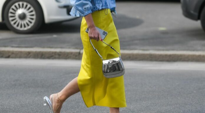 Ovog proleća iz čizama uskačemo u ove cipele: Bile su veliki hit 90-ih, lako se uklapaju u sve stilove i veoma su udobne Ovog proleća iz čizama uskačemo u ove cipele: Bile su veliki hit 90-ih, lako se uklapaju u sve stilove i veoma su udobne