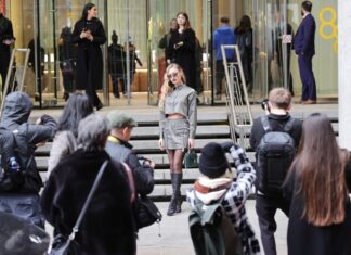 Ovog proleća iz ormara izbacije 1 komad: Prošle godine bio ultra popularan, ove će biti ozbiljan promašaj Ovog proleća iz ormara izbacije 1 komad: Prošle godine bio ultra popularan, ove će biti ozbiljan promašaj