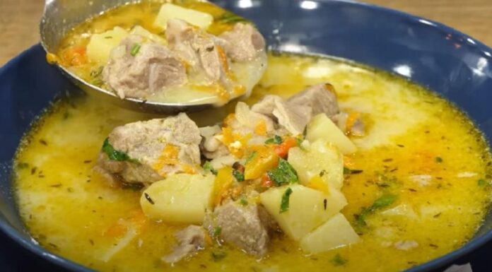 Pileća krompir čorba po starinskom receptu: Gotova je za 30 minuta Pileća krompir čorba po starinskom receptu: Gotova je za 30 minuta