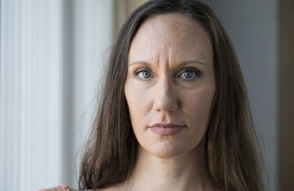 “Predložila sam mužu da bolesnu i nepokretnu svekrvu smestimo u starački dom, a onda je usledio moj pakao: Nisam ni slutila šta će me snaći” "Predložila sam mužu da bolesnu i nepokretnu svekrvu smestimo u starački dom, a onda je usledio moj pakao: Nisam ni slutila šta će me snaći"