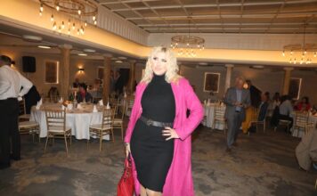 Predosetila smrt oca, tvrdi da je videla duh pokojne majke, pevačica kaže da je sve snimila telefonom: “Samo je otišla u drugu dimenziju” Predosetila smrt oca, tvrdi da je videla duh pokojne majke, pevačica kaže da je sve snimila telefonom: "Samo je otišla u drugu dimenziju"