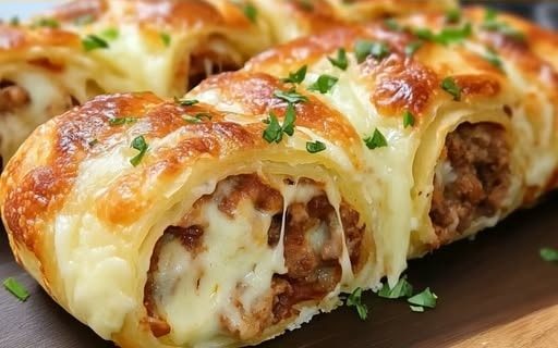 RUČAK G0T0V ZA PAR MINUTA: SLAN0 LISNAT0 TEST0 SA MLEVENIM MES0M I SIR0M RUČAK G0T0V ZA PAR MINUTA: SLAN0 LISNAT0 TEST0 SA MLEVENIM MES0M I SIR0M