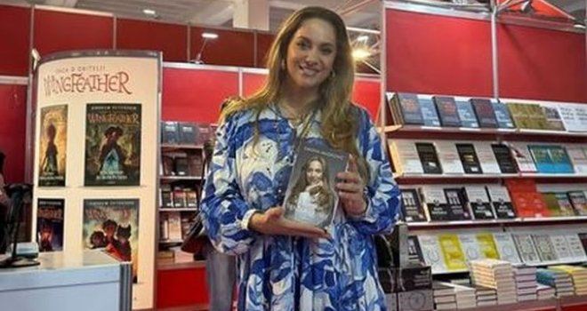 ‘Sa 13 godina sam ušla u svijet droge, sa 14 imala bulimiju, a sa 16 se počela baviti prostitucijom’ ‘Sa 13 godina sam ušla u svijet droge, sa 14 imala bulimiju, a sa 16 se počela baviti prostitucijom’