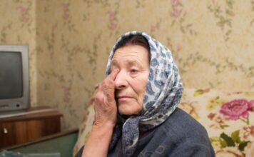 Sin Stanislav i ćerka Marina smestili su me u starački dom da bi mogli da prodaju stan: Nisu ni sanjali kakvu tajnu čuvam već 30 godina Sin Stanislav i ćerka Marina smestili su me u starački dom da bi mogli da prodaju stan: Nisu ni sanjali kakvu tajnu čuvam već 30 godina