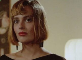 Snimila je intimnu scenu sa dvoje ljudi, a čuvena glumica je sa njom doživela vrhunac: Cela Jugoslavija je bila iznenađena smelim kadrovima Snimila je intimnu scenu sa dvoje ljudi, a čuvena glumica je sa njom doživela vrhunac: Cela Jugoslavija je bila iznenađena smelim kadrovima