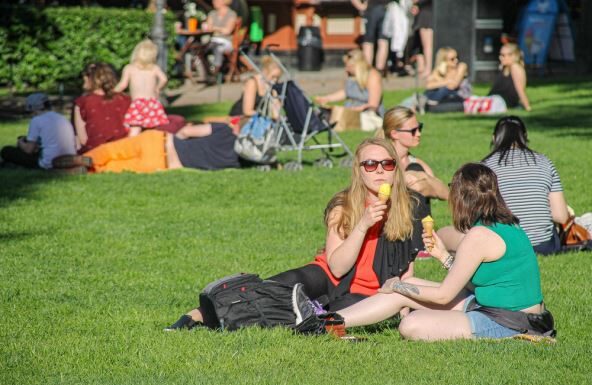 Srbin se pre 30 godina preselio u Finsku i nije ni slutio kakav je zaista život u najsrećnijoj zemlji: Ljudi se iznenade kad čuju kako tamo izgleda običan dan Srbin se pre 30 godina preselio u Finsku i nije ni slutio kakav je zaista život u najsrećnijoj zemlji: Ljudi se iznenade kad čuju kako tamo izgleda običan dan