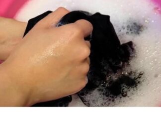 Tamni veš potopite u OMILJENO PIĆE MNOGIMA i boja će biti kao nova: Jeftino i bez hemije, ODLIČNO! Tamni veš potopite u OMILJENO PIĆE MNOGIMA i boja će biti kao nova: Jeftino i bez hemije, ODLIČNO!