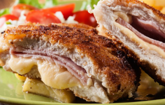 Turci imaju najbolji recept za punjene šnicle: Sočnije i ukusnije ne mogu biti, a tajna je u jednostavnom triku Turci imaju najbolji recept za punjene šnicle: Sočnije i ukusnije ne mogu biti, a tajna je u jednostavnom triku