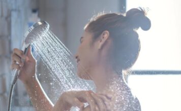 Tuširanje ujutru ili uveče: Odgovor na pitanje šta je bolje nije tako jednostavan Tuširanje ujutru ili uveče: Odgovor na pitanje šta je bolje nije tako jednostavan