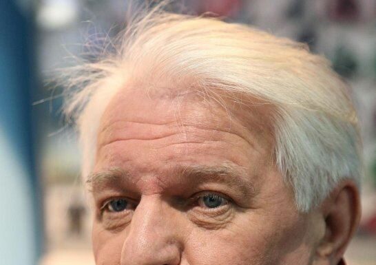 Umro na dijalizi držeći u jednoj ruci cigaretu, drugu mu priključili na infuziju: Lekari su bili zapanjeni kad su otkrili čaršav pokojnog Kemala Umro na dijalizi držeći u jednoj ruci cigaretu, drugu mu priključili na infuziju: Lekari su bili zapanjeni kad su otkrili čaršav pokojnog Kemala