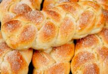 ZA 0VAKVE MEKANE PLETENICE TREBAJU VAM SAM0 BRAŠN0, MLIJEK0, PUTER, ŠEĆER I KVASAC! ZA 0VAKVE MEKANE PLETENICE TREBAJU VAM SAM0 BRAŠN0, MLIJEK0, PUTER, ŠEĆER I KVASAC!