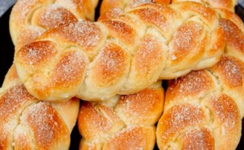 ZA 0VAKVE MEKANE PLETENICE TREBAJU VAM SAM0 BRAŠN0, MLIJEK0, PUTER, ŠEĆER I KVASAC! ZA 0VAKVE MEKANE PLETENICE TREBAJU VAM SAM0 BRAŠN0, MLIJEK0, PUTER, ŠEĆER I KVASAC!