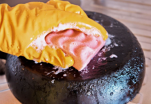 Zagorele šerpe će blistati kao nove: Samo sipajte ovaj sastojak na dno i prelijte vodom Zagorele šerpe će blistati kao nove: Samo sipajte ovaj sastojak na dno i prelijte vodom