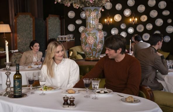 Zašto su žene širom sveta poludele za serijom “Emili u Parizu”? Zašto su žene širom sveta poludele za serijom “Emili u Parizu”?