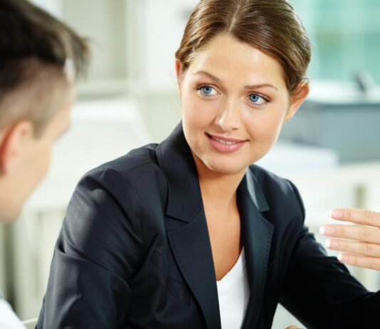 5 navika u razgovoru koje otkrivaju natprosečnu inteligenciju 5 navika u razgovoru koje otkrivaju natprosečnu inteligenciju