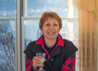 6 navika koje ljudi u 60-im godinama žale što nisu ranije usvojili 6 navika koje ljudi u 60-im godinama žale što nisu ranije usvojili