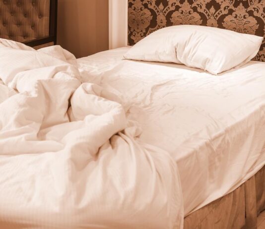 6 znakova da u krevetu imate grinje 6 znakova da u krevetu imate grinje