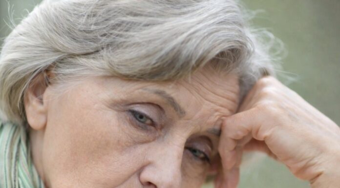 7 stvari koje pokazuju da ste ostarili pre vremena: Ako pre 60. ne možete da uradite ovo, starost vas je stigla, a da niste ni svesni 7 stvari koje pokazuju da ste ostarili pre vremena: Ako pre 60. ne možete da uradite ovo, starost vas je stigla, a da niste ni svesni