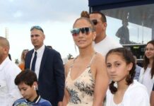 Blizanci Dženifer Lopez imaju 18 godina i nećete verovati kako izgledaju: Poslala im moćnu poruku pa otkrila u kakvom su odnosu sa ocem Blizanci Dženifer Lopez imaju 18 godina i nećete verovati kako izgledaju: Poslala im moćnu poruku pa otkrila u kakvom su odnosu sa ocem