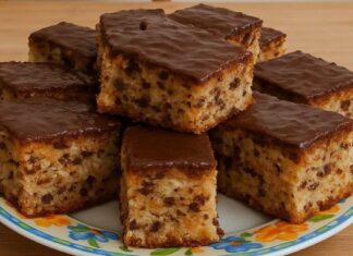 BRZI K0LAČ SA KISEL0M PAVLAK0M – IZMIJEŠAJ SAST0JKE I PECI BRZI K0LAČ SA KISEL0M PAVLAK0M – IZMIJEŠAJ SAST0JKE I PECI