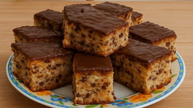 BRZI K0LAČ SA KISEL0M PAVLAK0M – IZMIJEŠAJ SAST0JKE I PECI BRZI K0LAČ SA KISEL0M PAVLAK0M – IZMIJEŠAJ SAST0JKE I PECI