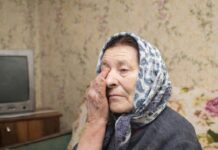 Ćerka je isplanirala da me bolesnu i staru smesti u dom kako bi prodala našu kuću na selu: Zamišljala je stan u centru grada, a nije ni slutila šta će je snaći Ćerka je isplanirala da me bolesnu i staru smesti u dom kako bi prodala našu kuću na selu: Zamišljala je stan u centru grada, a nije ni slutila šta će je snaći