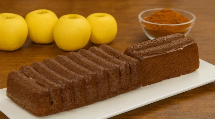 Čoko jabuka biskvit – sočan i zdrav desert bez brašna Čoko jabuka biskvit – sočan i zdrav desert bez brašna