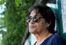 Danas se niko ne želi ni slikati s njim: BIO JE NAJLjEPŠI PjEVAČ U JUGOSLAVIJI: Evo kako sada izgleda… Danas se niko ne želi ni slikati s njim: BIO JE NAJLjEPŠI PjEVAČ U JUGOSLAVIJI: Evo kako sada izgleda…