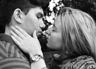 Dragica je bila najlepša u Jugi, a onda se udala preko slike iz novina: Otišla vozom na drugi kraj sveta i nikad se nije vratila Dragica je bila najlepša u Jugi, a onda se udala preko slike iz novina: Otišla vozom na drugi kraj sveta i nikad se nije vratila