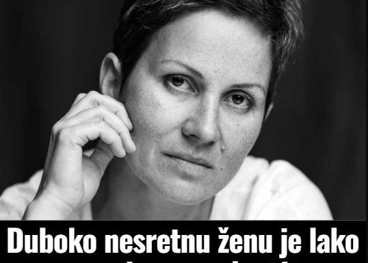 Duboko nesretnu ženu je lako prepoznati, samo obratite pažnju na ovih 6 stvari i sve će vam biti jasno Duboko nesretnu ženu je lako prepoznati, samo obratite pažnju na ovih 6 stvari i sve će vam biti jasno