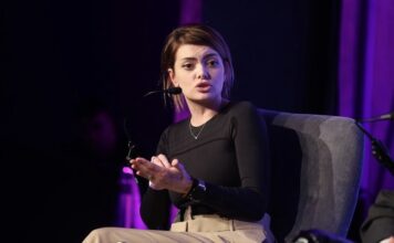 Ella Dvornik se javno izvinila kćerkama: Imam užasno veliku grižnju savjesti Ella Dvornik se javno izvinila kćerkama: Imam užasno veliku grižnju savjesti