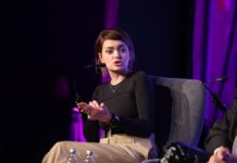 Ella Dvornik se javno izvinila kćerkama: Imam užasno veliku grižnju savjesti Ella Dvornik se javno izvinila kćerkama: Imam užasno veliku grižnju savjesti