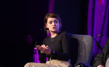 Ella Dvornik se javno izvinila kćerkama: Imam užasno veliku grižnju savjesti Ella Dvornik se javno izvinila kćerkama: Imam užasno veliku grižnju savjesti