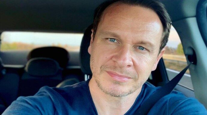 Enis Bešlagić otkrio šta je radio tokom rata: “Mislili smo da će rat stati za 15 dana” Enis Bešlagić otkrio šta je radio tokom rata: “Mislili smo da će rat stati za 15 dana”