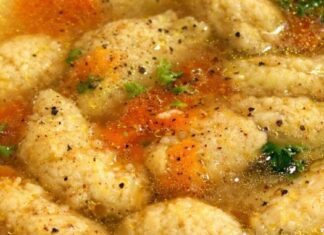 Evo kako se prave najmekše knedle za supu: Brzo se spremaju, a ne raspadaju se Evo kako se prave najmekše knedle za supu: Brzo se spremaju, a ne raspadaju se