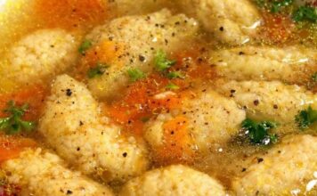 Evo kako se prave najmekše knedle za supu: Brzo se spremaju, a ne raspadaju se Evo kako se prave najmekše knedle za supu: Brzo se spremaju, a ne raspadaju se