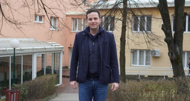 Hari Mata Hari u 65. godini peterostruki djed: ‘Kad se pogledaš u ogledalo, prepadneš se! Zar sam to ja!’ Hari Mata Hari u 65. godini peterostruki djed: ‘Kad se pogledaš u ogledalo, prepadneš se! Zar sam to ja!’