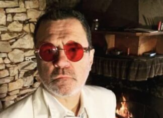 “Imam cirozu jetre” Pjevač progovorio o zdravlju, pa otkrio kakvu borbu vodi “Imam cirozu jetre” Pjevač progovorio o zdravlju, pa otkrio kakvu borbu vodi