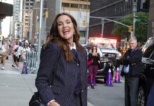 Jedna ležala zbog šizofrenije, drugi patio od depresije, a ona svega imala 44 kila: Ovo su poznati koji su završili u bolnici na psihijatriji Jedna ležala zbog šizofrenije, drugi patio od depresije, a ona svega imala 44 kila: Ovo su poznati koji su završili u bolnici na psihijatriji