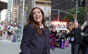 Jedna ležala zbog šizofrenije, drugi patio od depresije, a ona svega imala 44 kila: Ovo su poznati koji su završili u bolnici na psihijatriji Jedna ležala zbog šizofrenije, drugi patio od depresije, a ona svega imala 44 kila: Ovo su poznati koji su završili u bolnici na psihijatriji