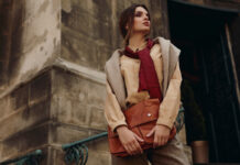 Jesenji must-have dodaci – šalovi, beretke i torbe koje podižu outfit Jesenji must-have dodaci – šalovi, beretke i torbe koje podižu outfit