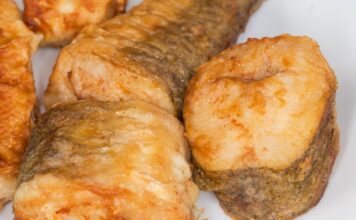 Kako pržiti ribu da se ne raspadne i ne zalepi za tiganj: Trik iskusnih kuvara Kako pržiti ribu da se ne raspadne i ne zalepi za tiganj: Trik iskusnih kuvara